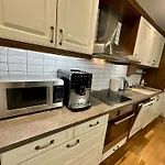 Vingis Park With 2 Bedrooms & Free Parking *