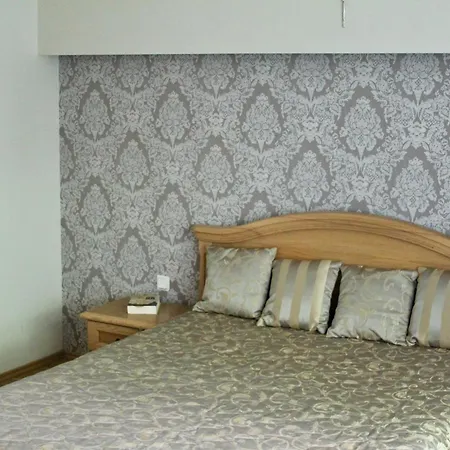 Apartment Vingis Park With 2 Bedrooms & Free Parking *