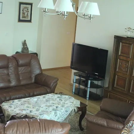 Vingis Park With 2 Bedrooms & Free Parking Vilnius